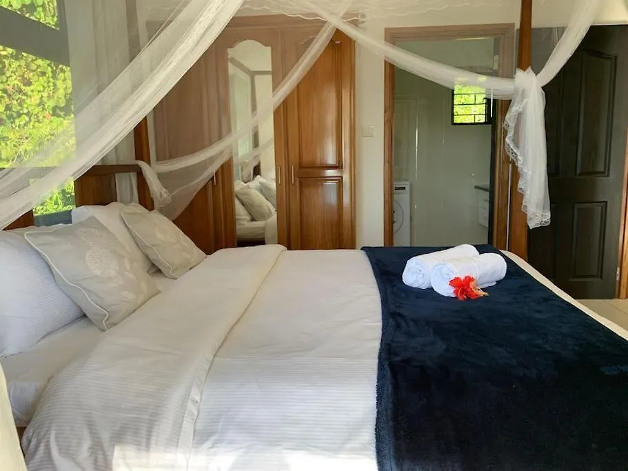 Crystal Apartments Seychelles Seaview Upper Floor Glacis  0*, Glacis (Mahe)